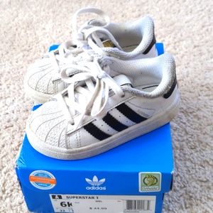 6K (toddler) adidas sneakers